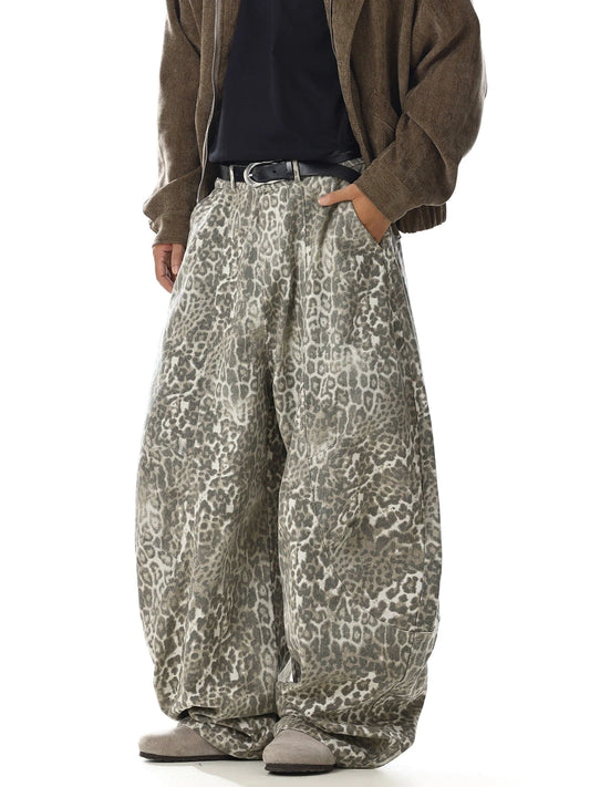 RT No. 32740 LEOPARD PRINT SCIMITAR JEANS