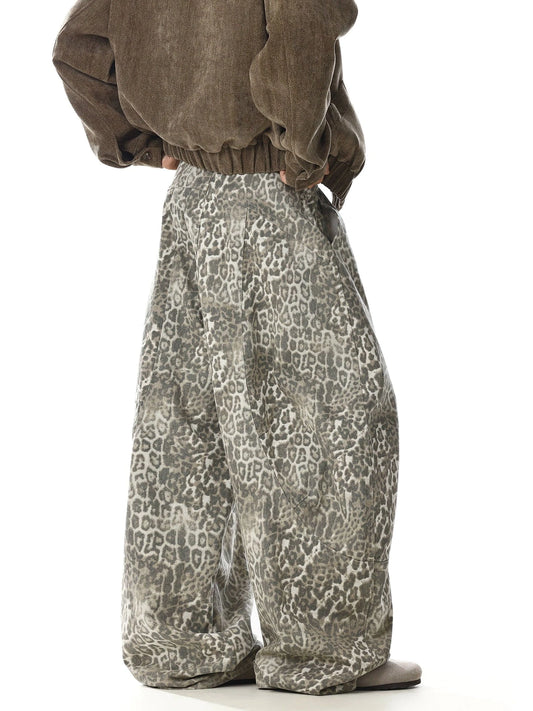 RT No. 32740 LEOPARD PRINT SCIMITAR JEANS