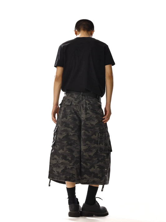 RT No. 18237 CAMO LONG SHORTS