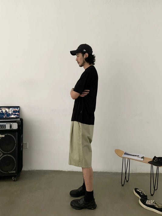RT No. 19722 PLEATED SILHOUETTE CASUAL SHORTS