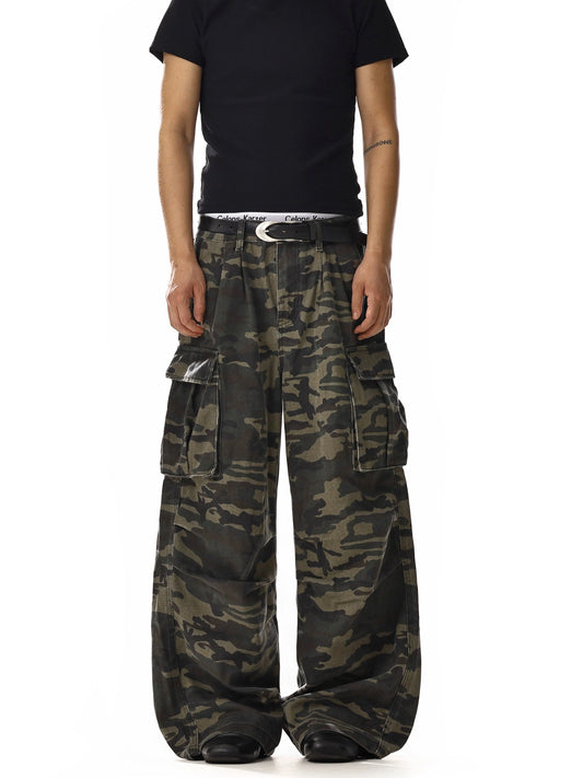 RT No. 18251 CAMO STRAIGHT CARGO PANTS