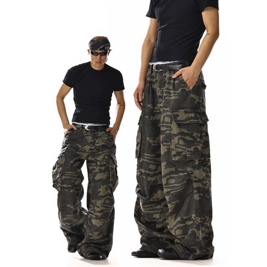 RT No. 18251 CAMO STRAIGHT CARGO PANTS