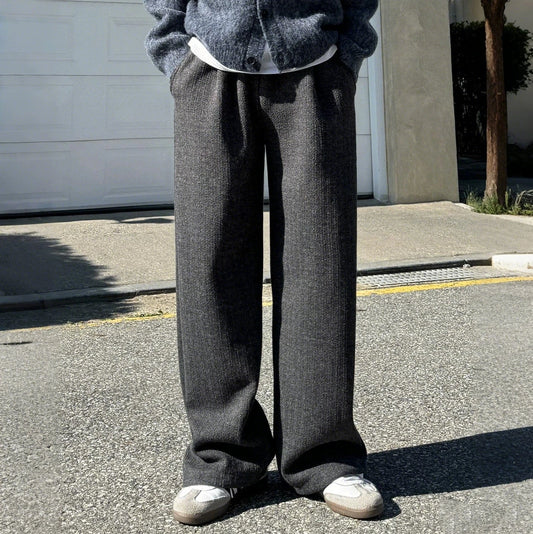 RT No. 48022 PLEATED STRAIGHT SWEATPANTS