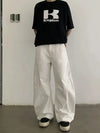 RT No. 18845 PLAIN WHITE SCIMITAR JEANS