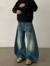 RT No. 29116 WASHED SCIMITAR DENIM JEANS