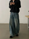RT No. 18752 WASHED BLUE SCIMITAR JEANS