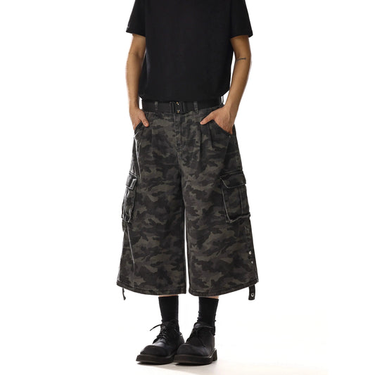 RT No. 18237 CAMO LONG SHORTS