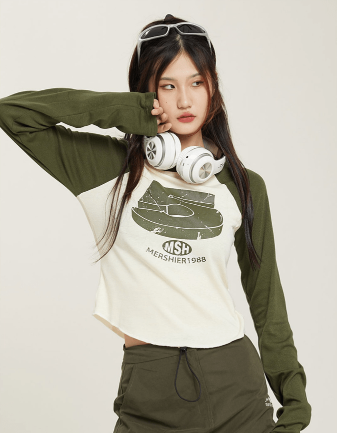RTK (W) No. 1020 CROP LETTERED GRAPHIC LONGSLEEVE
