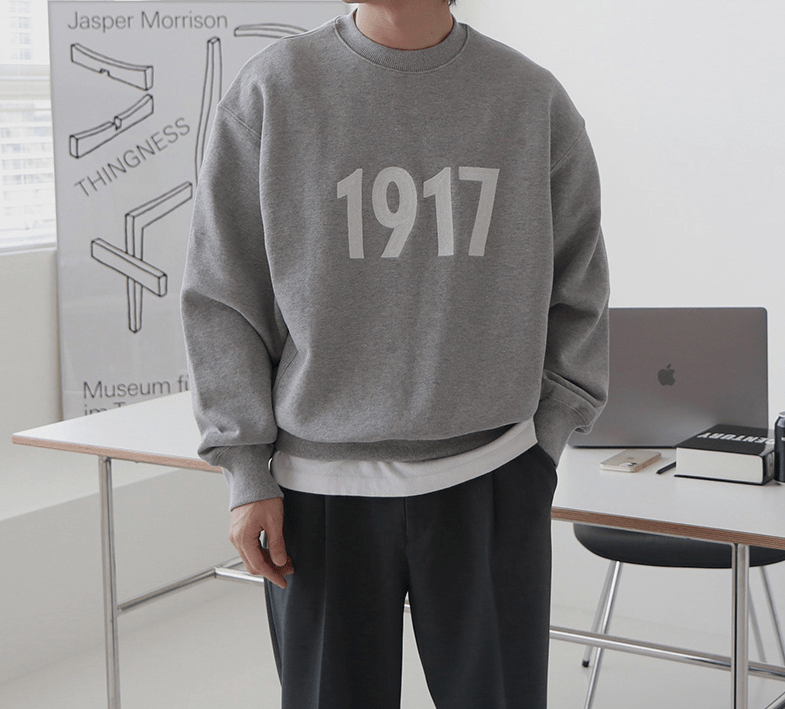 RT No. 4324 1917 NUMBERED SWEATER