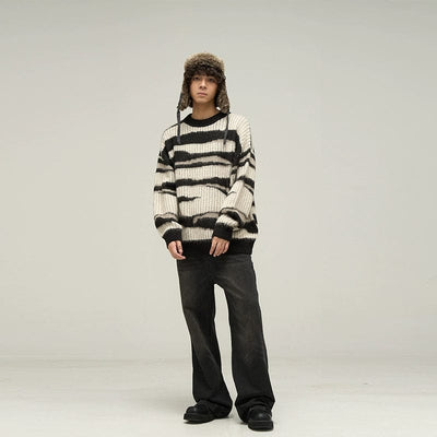 RT No. 10068 KNIT COLOR PATTERN SWEATER