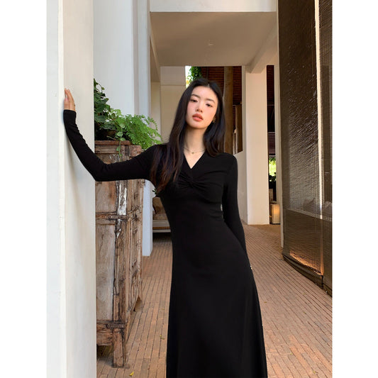 RTK (W) No. 1846 BLACK KNIT V-NECK LONG DRESS