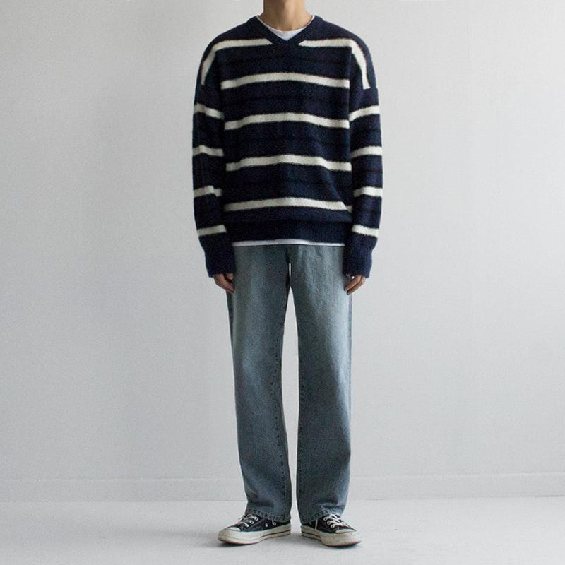 RT No. 3413 STRIPED V-NECK SWEATER